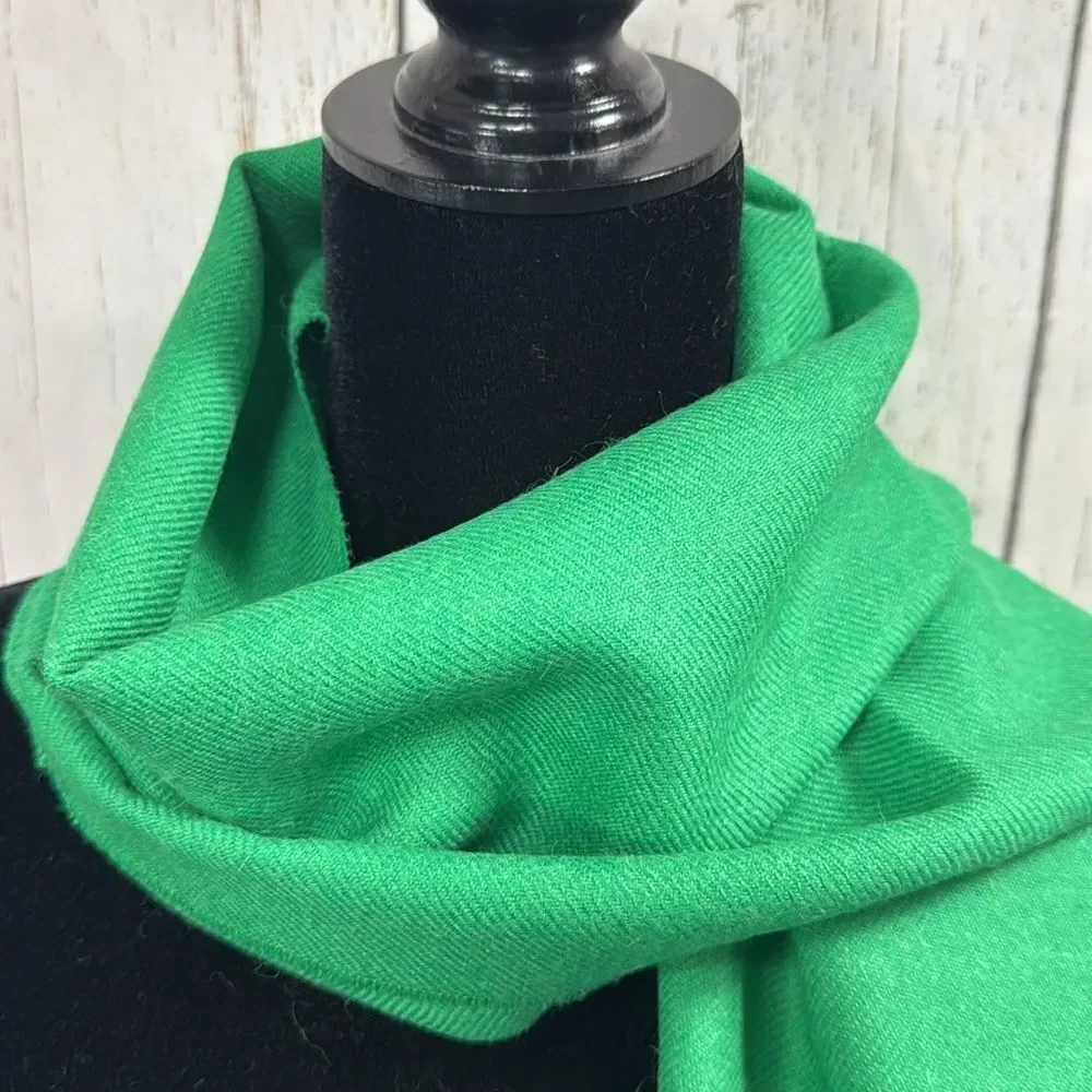 Baby Alpaca 100% Fringe Luxurious Soft Cozy Handmade Knit Kelly Green Scarf